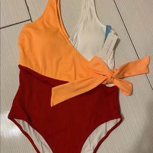 Colorblock Plunging One Piece Swimsuit